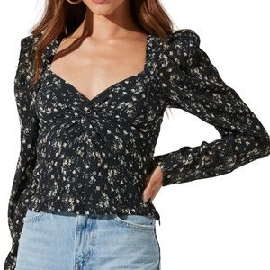 ASTR the Label Twist Front Top